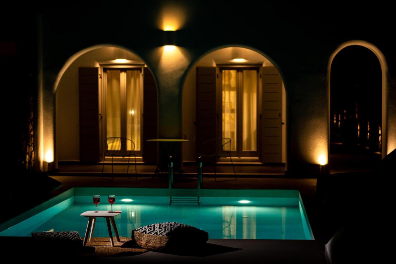 Modern Dome Homes Of Santorini ペリッサ エクステリア 写真